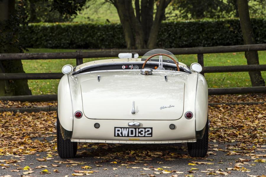  Austin-Healey 100S 1954 года  (фото 17 из 32)